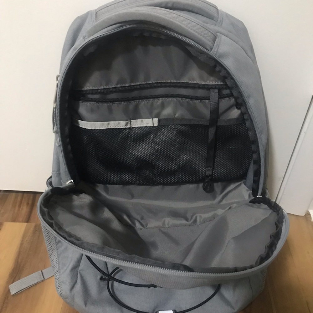 The North Face Gray Jester Backpack - Picture 4 of 5